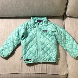 Patagonia nano puff size 3T with patch